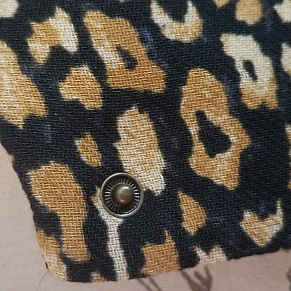 Animal Print Topper - Picture 3 of 5